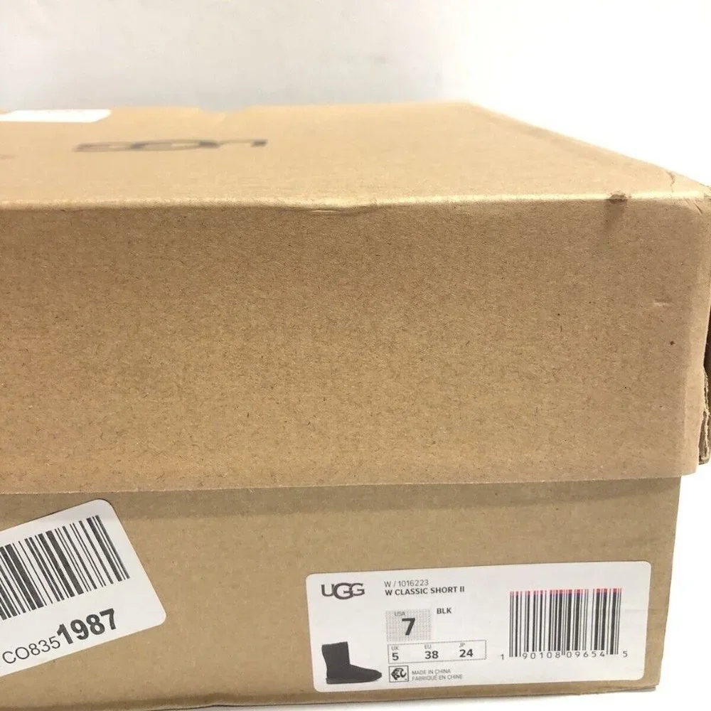 UGG Women’s Classic Short II, Black Winter Boots, Size 7M